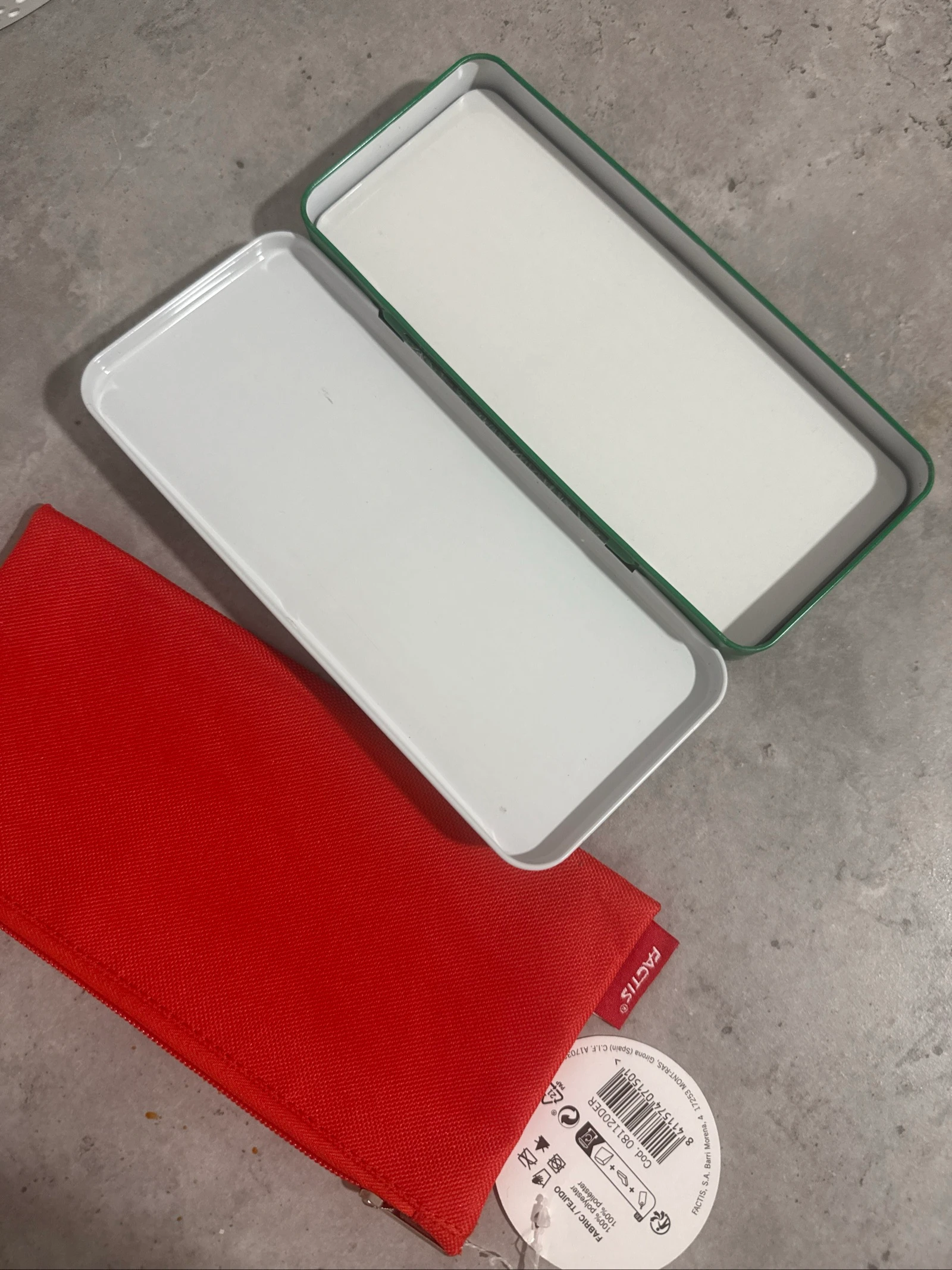 Estuches nuevo  – photo 2